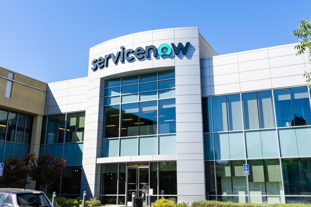 Here’s why the ServiceNow stock price is tanking
